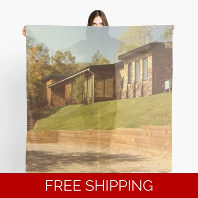 Le Studio Scarf Building Glory Days 1970`s